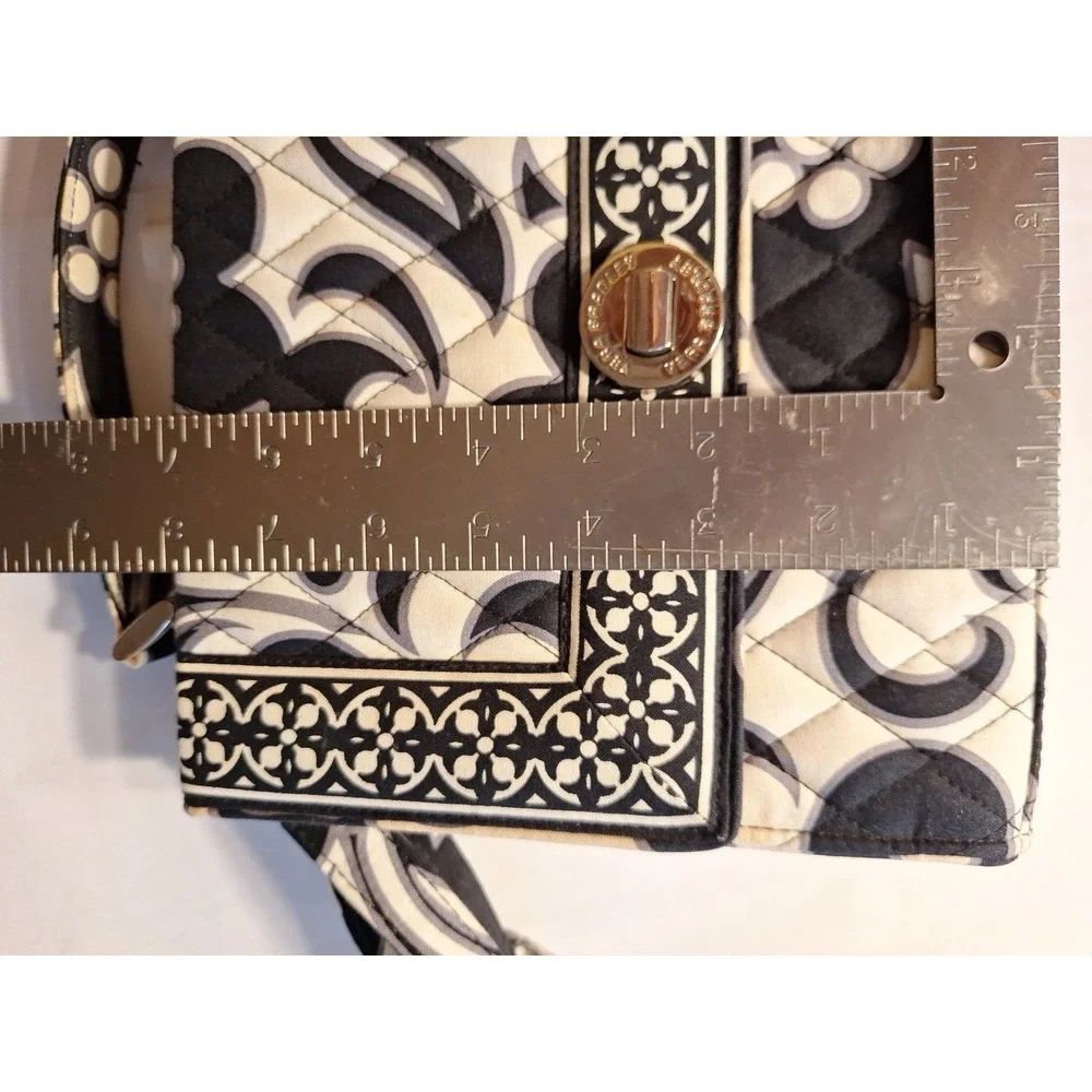 Vera Bradley Black N White Floral Handbag / Shoulder Strap & Hand Held Strap